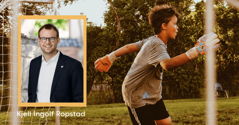 Bilde av gutt som spiller fotball, med innfelt bilde av Kjell Ingolf Ropstad