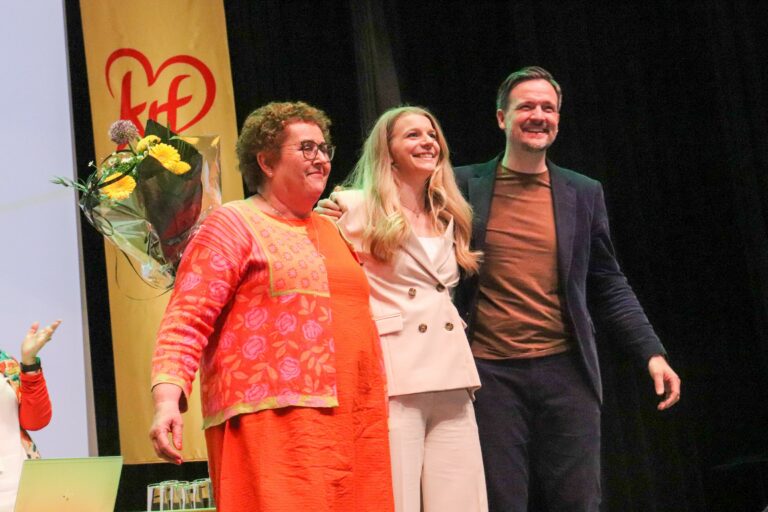 Olaug Bollestad, Ida Lindtveit Røse og Dag Inge Ulstein